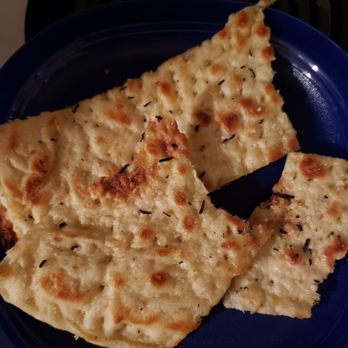 SPIN! Pizza - Rosemary flatbread (yummmmm) - Pizza Near Me - Overland Park, Kansas
