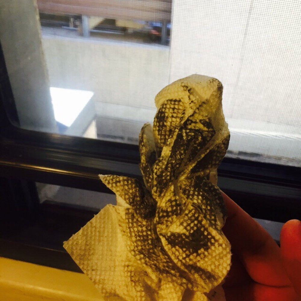 Window sills and windows were not touched. Window sills and windows were not touched.