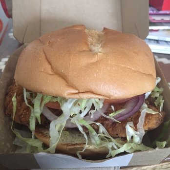 Arby's - Crispy chicken, added onions. Yum. - Fast Food Near Me - Milwaukee, Wisconsin Arby's - Crispy chicken, added onions. Yum. - Fast Food Near Me - Milwaukee, Wisconsin