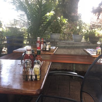 Tower Cafe - Outdoor dining - Breakfast & Brunch Near Me - Sacramento, California Tower Cafe - Outdoor dining - Breakfast & Brunch Near Me - Sacramento, California