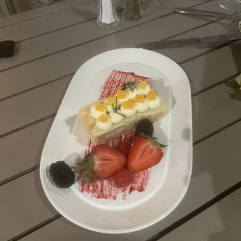 The Cliff House Dining Room - mango-peach dessert (with fresh berries added) - New American Near Me - Manitou Springs, Colorado The Cliff House Dining Room - mango-peach dessert (with fresh berries added) - New American Near Me - Manitou Springs, Colorado