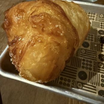 Bread 41 - Salted Caramel Knot - Cafes Near Me - Dublin, D