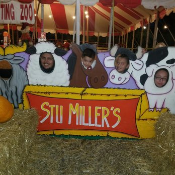 Stu Miller's Pumpkin Patch - Our visit to Stu Millers - Festivals Near Me - Simi Valley, California