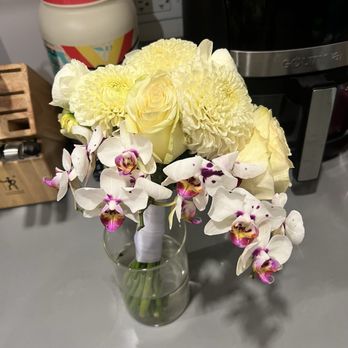 Le Fleur D Florals & Gifts - The final product we received: - Florists Near Me - Hercules, California