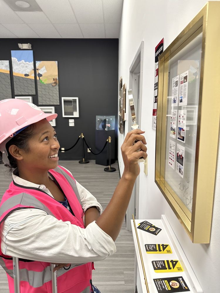 Slide of The Roof Gallery