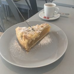 Mrs. Dolittle - Apple pie!