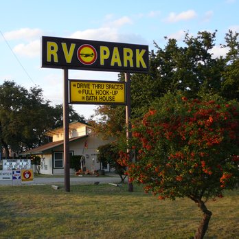 Roadrunner RV Park - RV Parks Near Me - Johnson City, Texas
