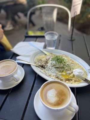 Haute Cakes Caffe by null