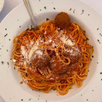 Luna Rossa - Spaghetti ai Pomodorini - Italian Near Me - Tustin, California Luna Rossa - Spaghetti ai Pomodorini - Italian Near Me - Tustin, California