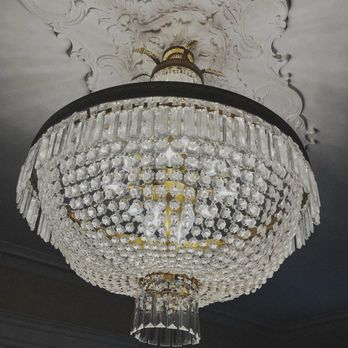 The Drake - Chandelier near elevators - Hotels Near Me - Chicago, Illinois