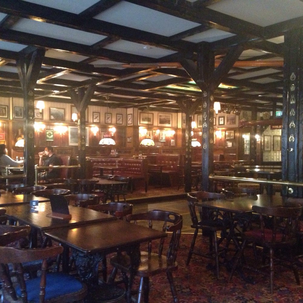The Bishop's Arms - Restaurants Near Me - Borås, O The Bishop's Arms - Restaurants Near Me - Borås, O