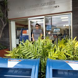 US Post Office - Dropping off papers