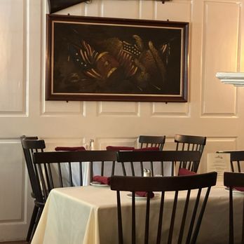Concord's Colonial Inn - Inside - Hotels Near Me - Concord, Massachusetts