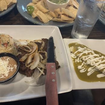 El Carbón Mexican Eatery - Tampiquena-steak and cheese enchilada - Mexican Near Me - Scottsdale, Arizona El Carbón Mexican Eatery - Tampiquena-steak and cheese enchilada - Mexican Near Me - Scottsdale, Arizona
