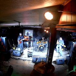 Jack's Roadhouse - The RXS Band surfing while looking for aliens.