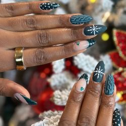 Sofia Grace Nail Boutique - Sofia Grace team member had made a pretty Christmas nails set