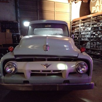 Junkyard On 66 Brewery - Old car decor - Brewpubs Near Me - Grants, New Mexico