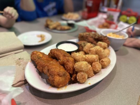 Pluckers Wing Bar by null