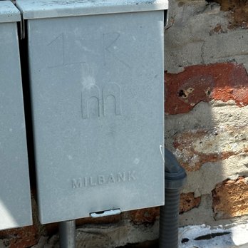 Pinnacle Property Inspection Services - Correct unit labeling. - Home Inspectors Near Me - Wilmette, Illinois