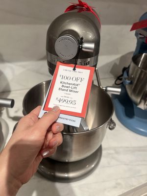 Williams-Sonoma by null