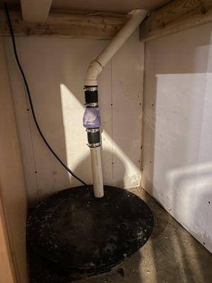 Hickory Creek Plumbing Logo