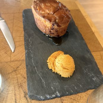Castaway Burbank - Corn bread - Bars Near Me - Burbank, California