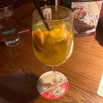 Red Lobster - Tropical White Sangria - Seafood Near Me - Clarksville, Tennessee Red Lobster - Tropical White Sangria - Seafood Near Me - Clarksville, Tennessee