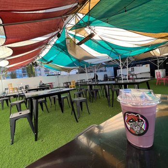Goodpeople - Outdoor patio seating - Coffee & Tea Near Me - Los Angeles, California