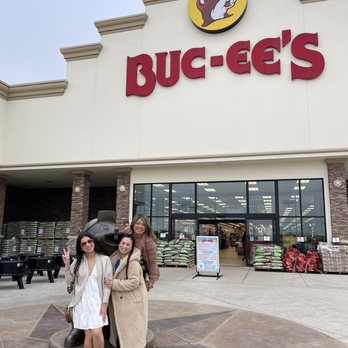 Buc-ee's - Gas Stations Near Me - New Braunfels, Texas