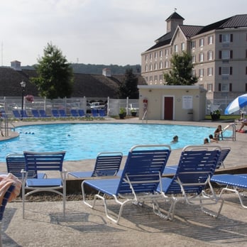 Hershey Lodge - One of two outdoor pools (goes down to 9 ft!) - Hotels Near Me - Hershey, Pennsylvania Hershey Lodge - One of two outdoor pools (goes down to 9 ft!) - Hotels Near Me - Hershey, Pennsylvania
