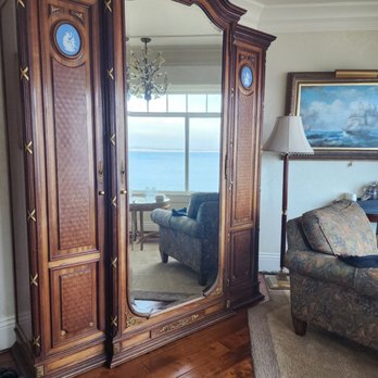 Seven Gables Inn - Wardrobe closet with a set of bathrobes - Bed & Breakfast Near Me - Pacific Grove, California Seven Gables Inn - Wardrobe closet with a set of bathrobes - Bed & Breakfast Near Me - Pacific Grove, California