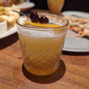 Yard House - New American Near Me - Sacramento, California
