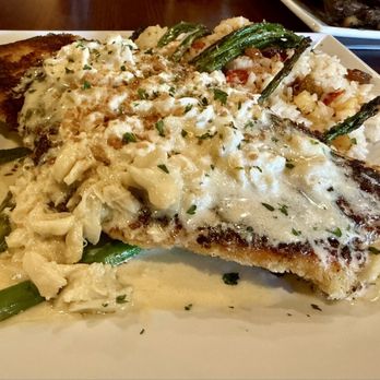 Hemingway's Tavern - Snapper - New American Near Me - Melbourne, Florida