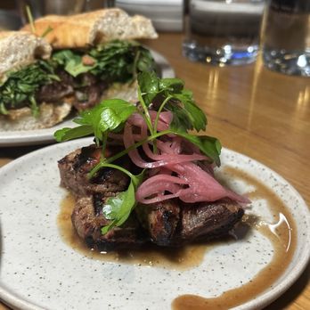 Walrus Pub & Beer Hall - Pubs Near Me - Toronto, Ontario