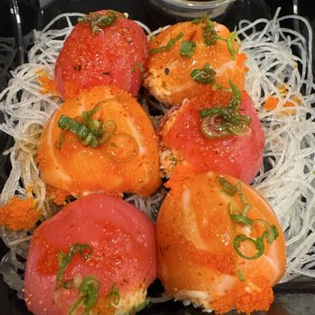 WYNN Sushi Box - Duo Bite - Sushi Bars Near Me - Sacramento, California