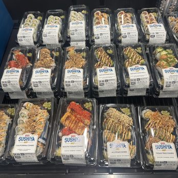 H-E-B Fresh Bites Convenience Store - ows a variety of packaged meals - Gas Stations Near Me - Georgetown, Texas