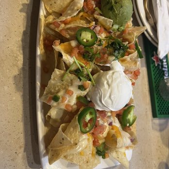 Applebee's Grill + Bar - Nachos - Sports Bars Near Me - Bronx, New York