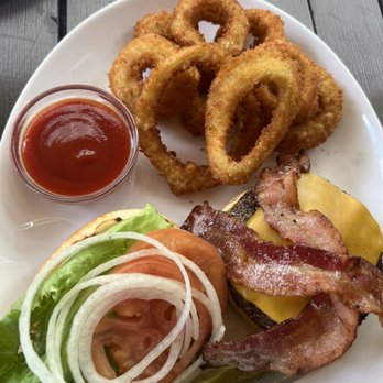 Basalt - Bacon burger - New American Near Me - Honolulu, Hawaii Basalt - Bacon burger - New American Near Me - Honolulu, Hawaii