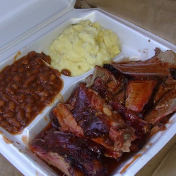 Meshack's BBQ Shack - Ribs & sliced beef (brisket) dinner plate - Barbeque Near Me - Garland, Texas