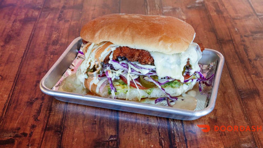 Food from Dos Primos Tacos