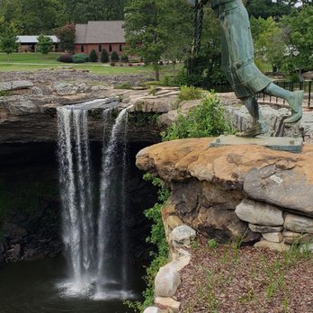 Noccalula Falls Park & Campgrounds - Parks Near Me - Gadsden, Alabama Noccalula Falls Park & Campgrounds - Parks Near Me - Gadsden, Alabama