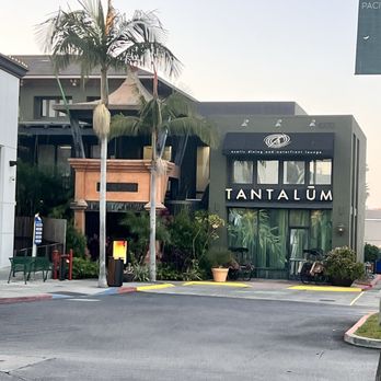 Tantalum Restaurant - Corner of the shopping center - Asian Fusion Near Me - Long Beach, California