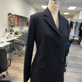 Gwendolyn's - Sewing & Alterations Near Me - Novi, Michigan
