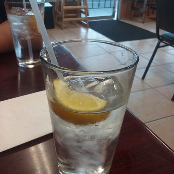 Asian Cafe - Lemon water to start with - Thai Near Me - Sacramento, California