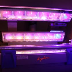Chili Peppers Tanning & Wellness - Level 5 Bed