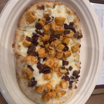 Cape May Winery and Vineyard - Buffalo chicken flatbread - Wineries Near Me - Cape May, New Jersey