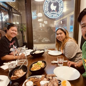 Max's Restaurant - Seattle - Bicol express - Filipino Near Me - Tukwila, Washington