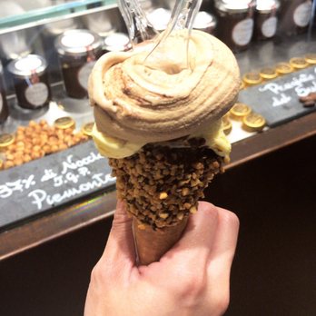 Venchi - Chocolatiers & Shops Near Me - Rome, RM