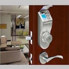 Lock & Locksmith Tech