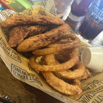 Rusty Gold Brewing - Chicken tenders & onion rings - Breweries Near Me - Canonsburg, Pennsylvania Rusty Gold Brewing - Chicken tenders & onion rings - Breweries Near Me - Canonsburg, Pennsylvania